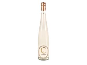 Flasche des Himbeerbrands